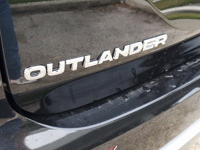 2024 Mitsubishi Outlander SEL image 5