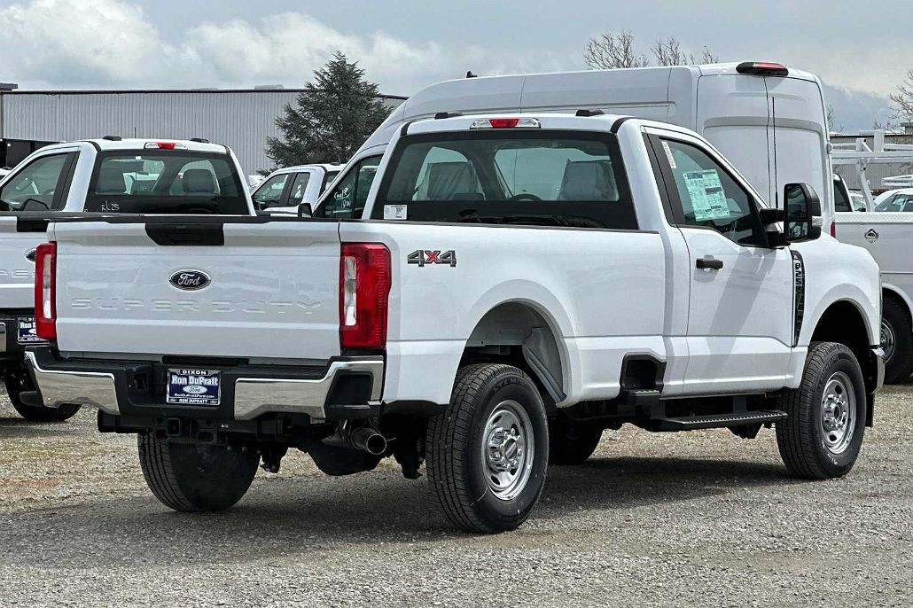 2023 Ford F-250 XL image 4