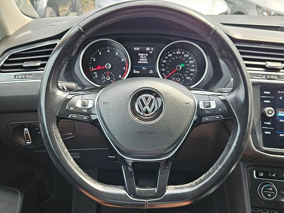 2018 Volkswagen Tiguan SE photo 11