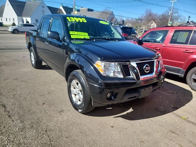 2013 Nissan Frontier SV image 0