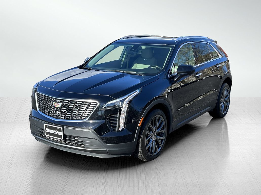 2019 Cadillac XT4 Luxury image 2