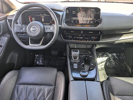 2021 Nissan Rogue Platinum photo 10
