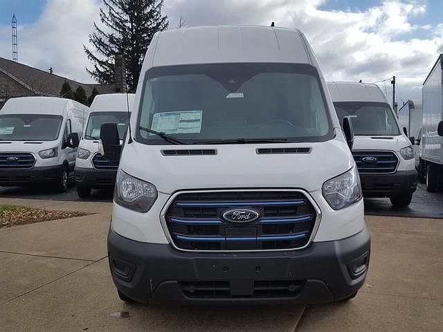 2023 Ford E-Transit null image 1