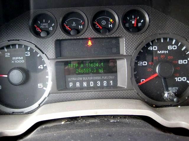2008 Ford F-550 null image 23
