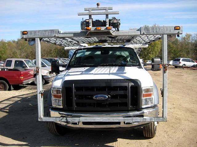 2008 Ford F-550 null image 8