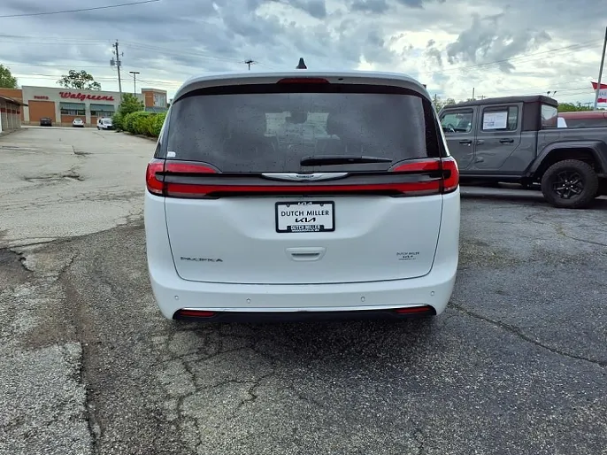 2023 Chrysler Pacifica