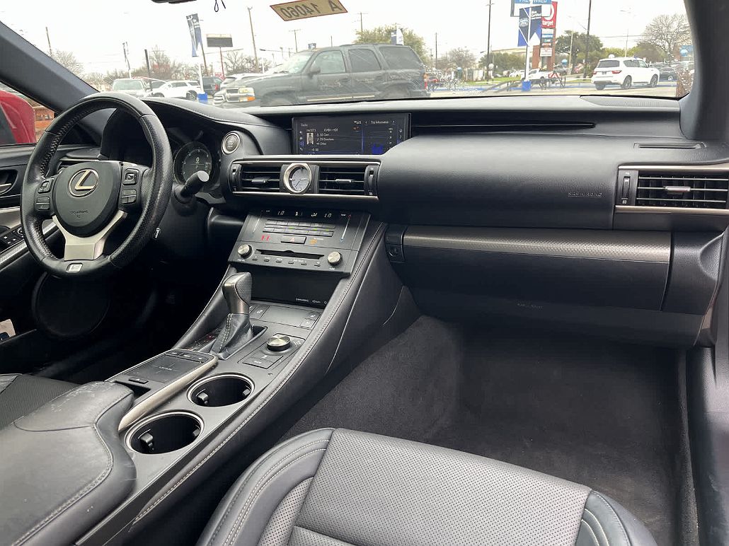 2018 Lexus RC 300 image 3