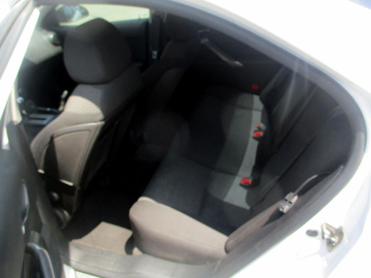2009 Pontiac G6 null image 8
