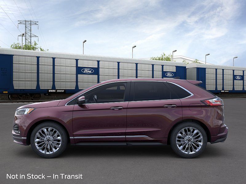 2024 Ford Edge Titanium image 2