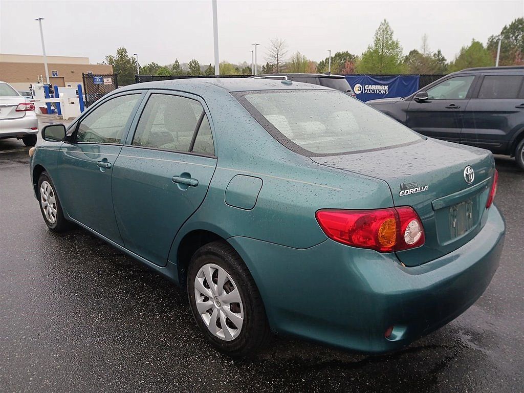 2009 Toyota Corolla Base image 2