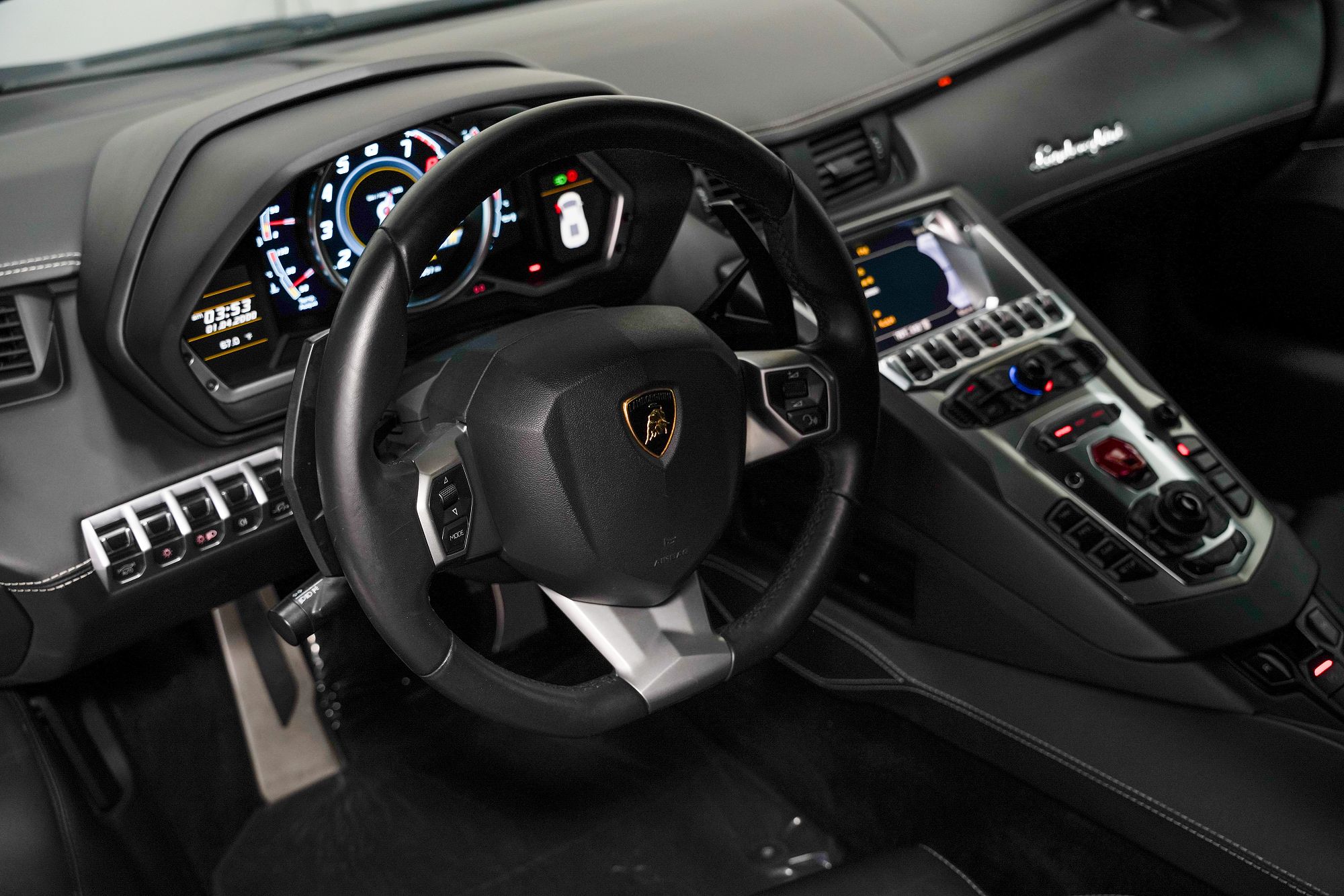 2014 Lamborghini Aventador LP700 image 33