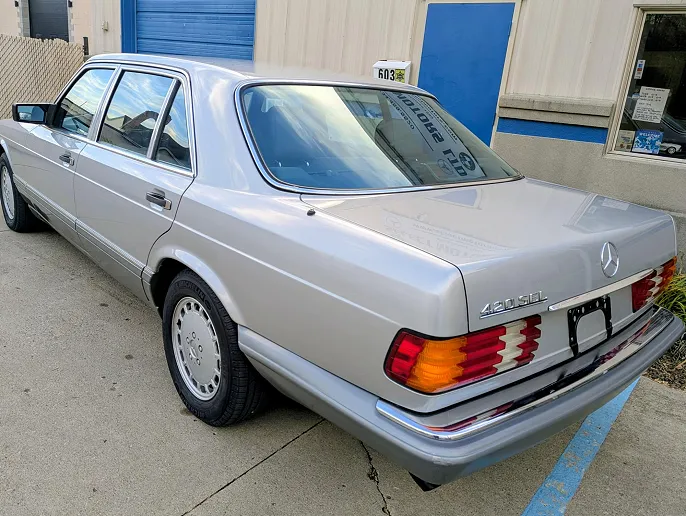 1986 Mercedes-Benz 420