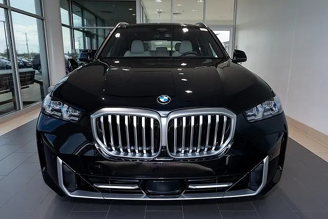 2025 BMW X5 xDrive40i image 1