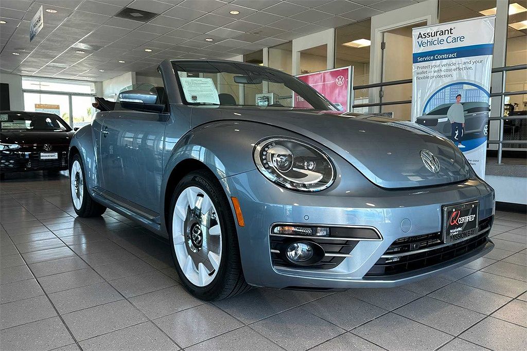 2019 Volkswagen Beetle Final Edition image 1