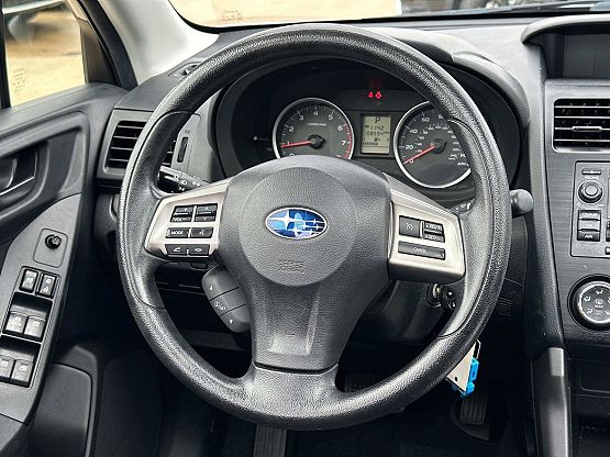 2015 Subaru Forester 2.5i Premium photo 11