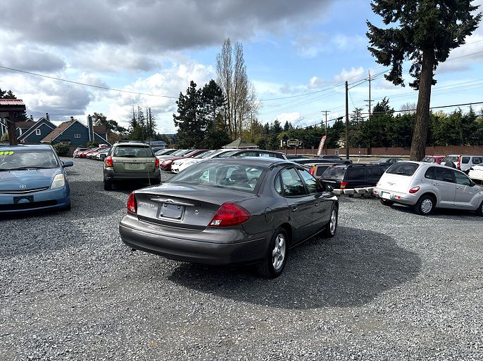 2002 Ford Taurus