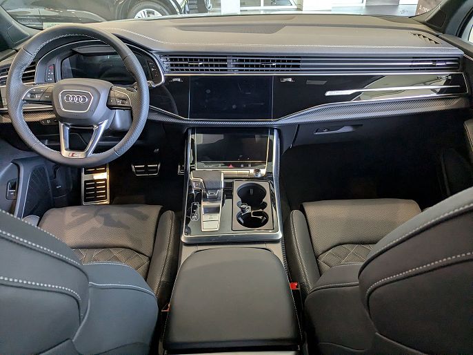 2025 Audi SQ7