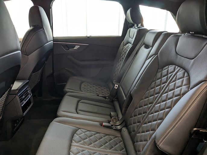 2025 Audi SQ7