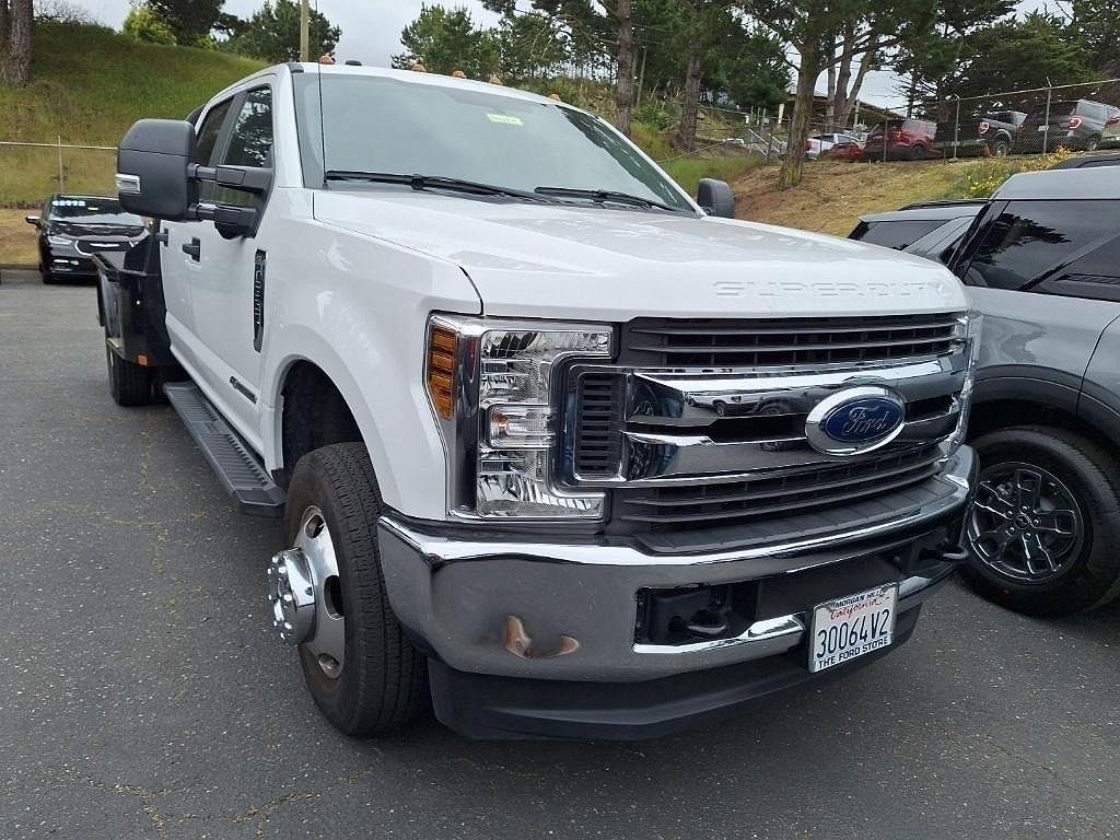 2019 Ford F-350 XL image 0