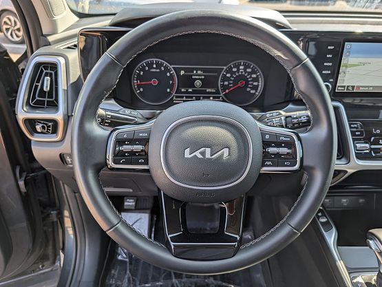 2022 Kia Sorento S photo 6