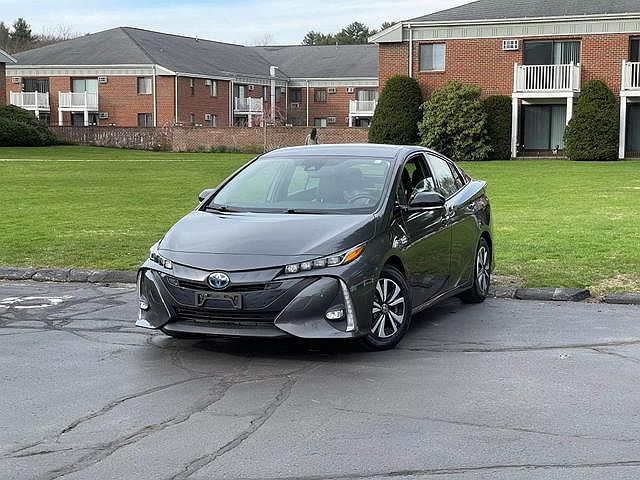 2019 Toyota Prius Prime Plus image 0