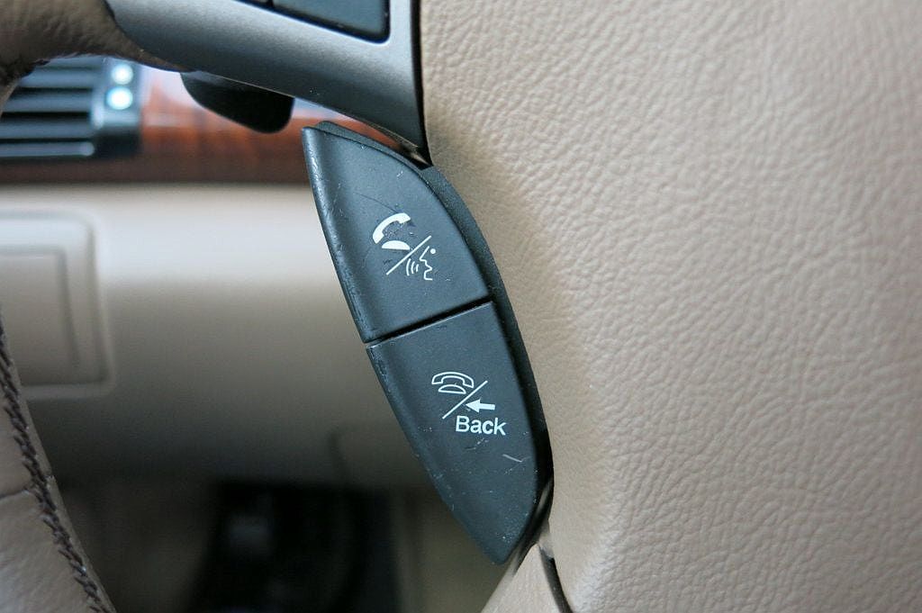 2008 Acura RL Technology image 69