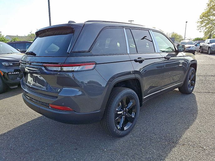2025 Jeep Grand Cherokee