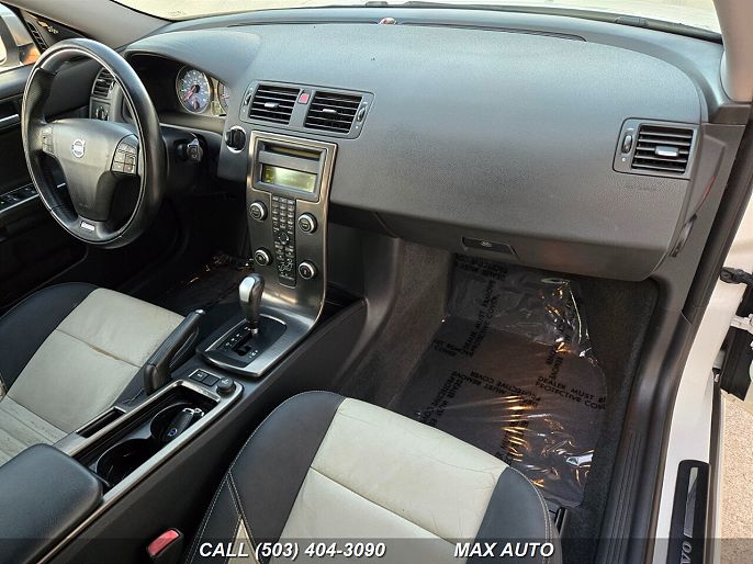 2011 Volvo V50