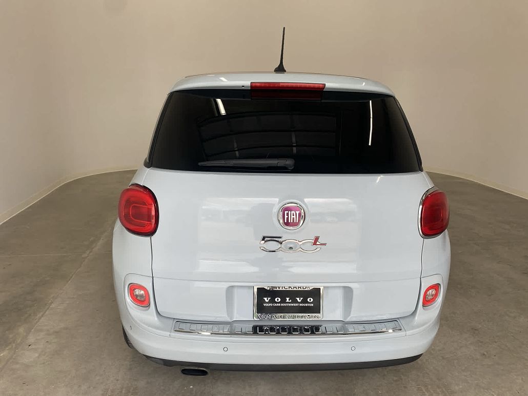 2014 Fiat 500L Lounge image 2