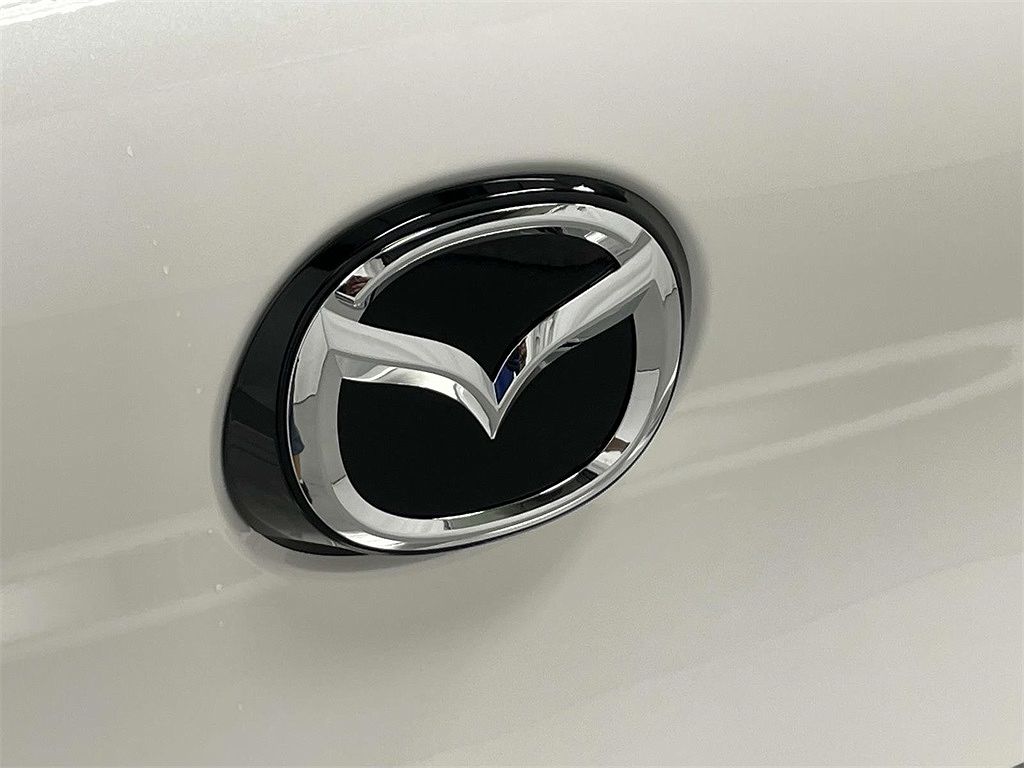 2023 Mazda Mazda3 Select image 5