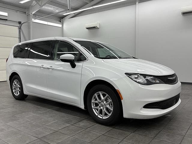 2022 Chrysler Voyager