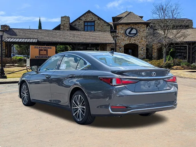 2025 Lexus ES