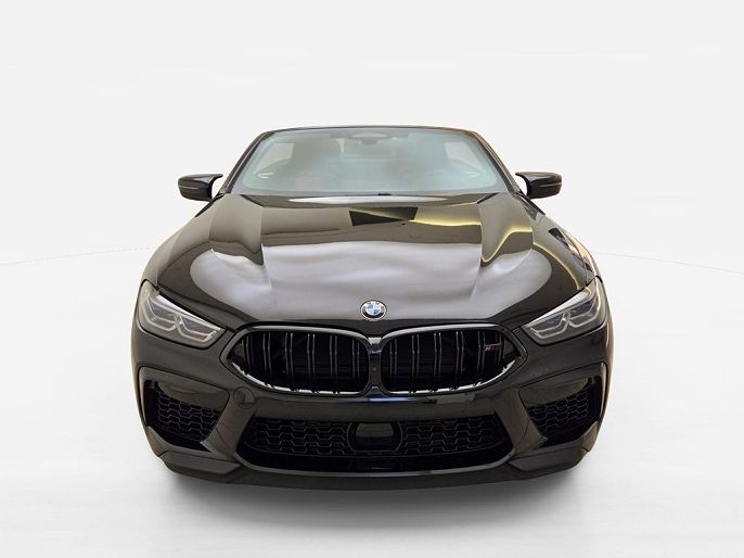 2025 BMW M8
