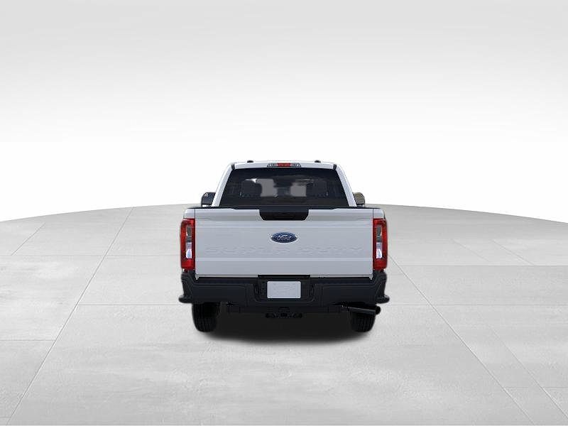 2024 Ford F-250 XL image 4