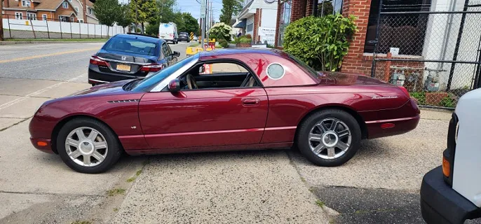 2004 Ford Thunderbird