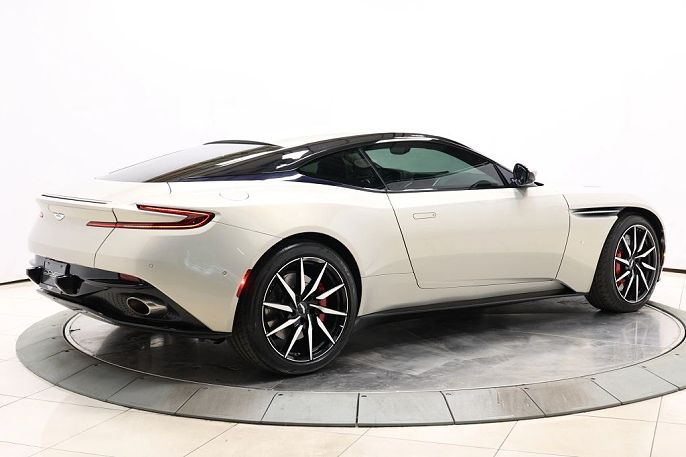 2017 Aston Martin DB11