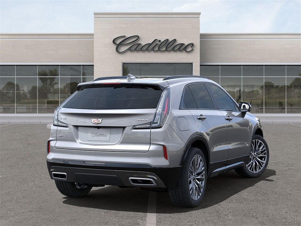 2024 Cadillac XT4 Sport image 3