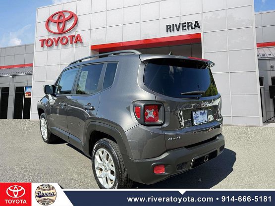 2017 Jeep Renegade Latitude North Edition photo 9
