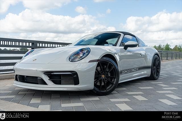 2021 Porsche 911 Targa image 0