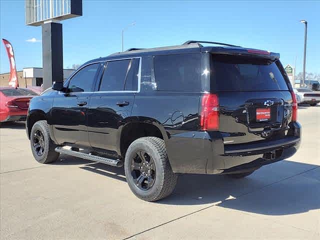 2017 Chevrolet Tahoe LT image 2