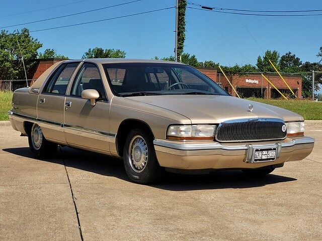 1994 Buick Roadmaster Limited image 2