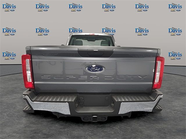 2025 Ford F-250