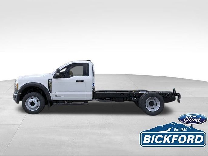 2025 Ford F-550