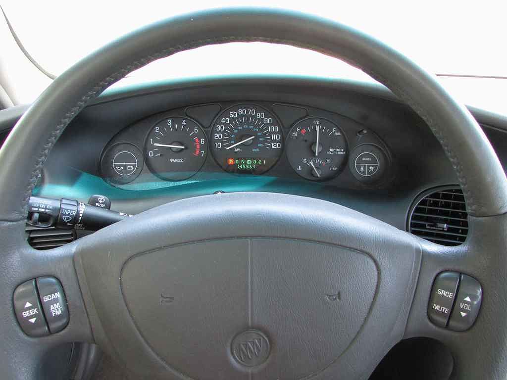2004 Buick Regal LS image 18
