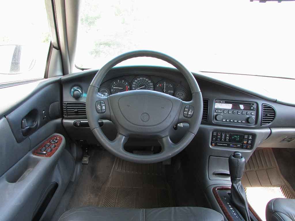 2004 Buick Regal LS image 21