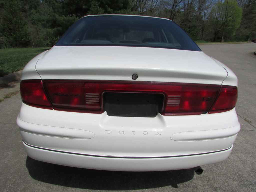 2004 Buick Regal LS image 5