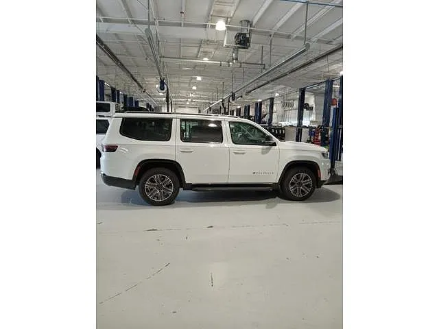 2024 Jeep Wagoneer
