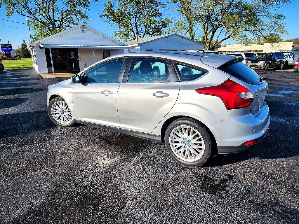 2012 Ford Focus SEL image 5