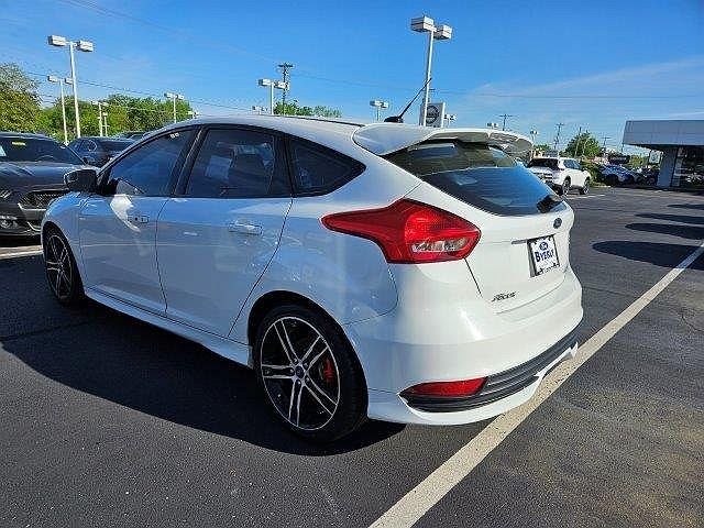 2015 Ford Focus ST image 3