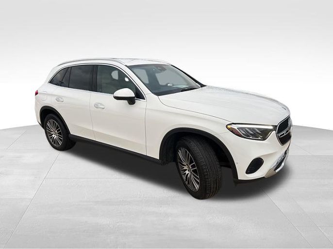 2025 Mercedes-Benz GLC